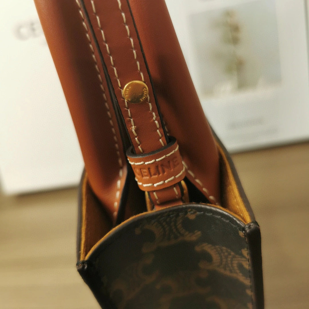 MOMO- high quality version 194372EGG-14ML Mini Tote item：B-B063J3016C