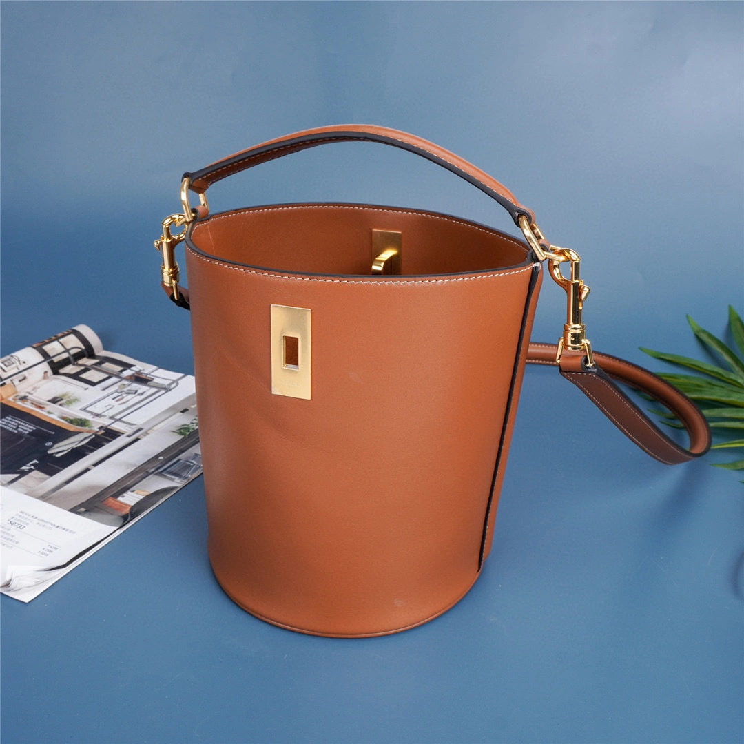 MOMO- high quality version 197573CR4-04LU TEEN BUCKET cowhide item：B-B000J2705C