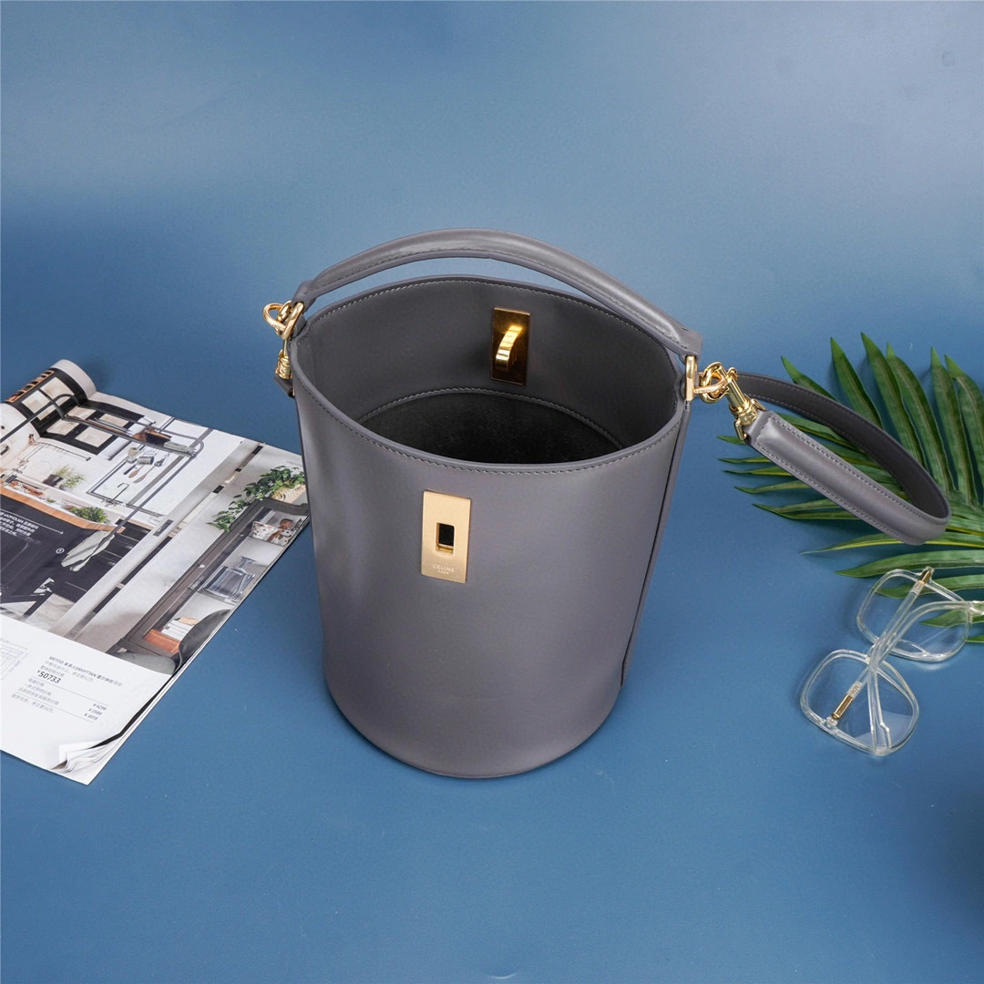 MOMO- high quality version 197573CR4-10AN TEEN BUCKET calfskin item：B-B000J2805C