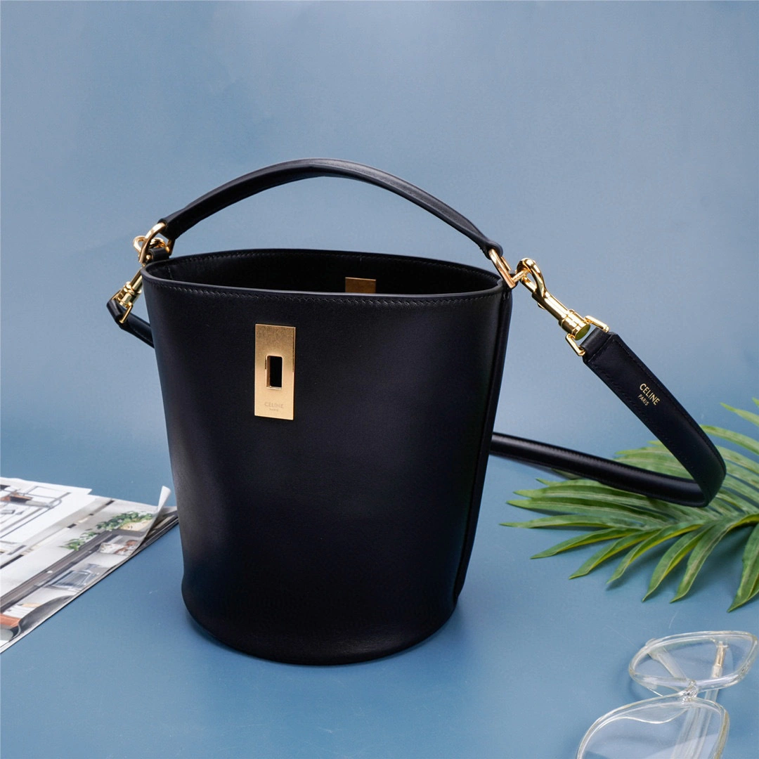 MOMO- high quality version 197573CR4-38NO TEEN BUCKET cowhide item：B-B000J2706C