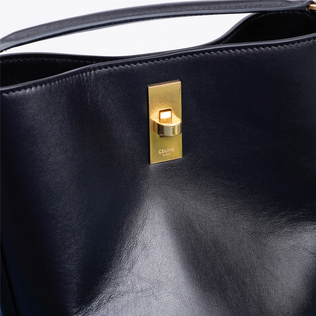 MOMO- high quality version 197573CR4-38NO TEEN BUCKET cowhide item：B-B000J2706C