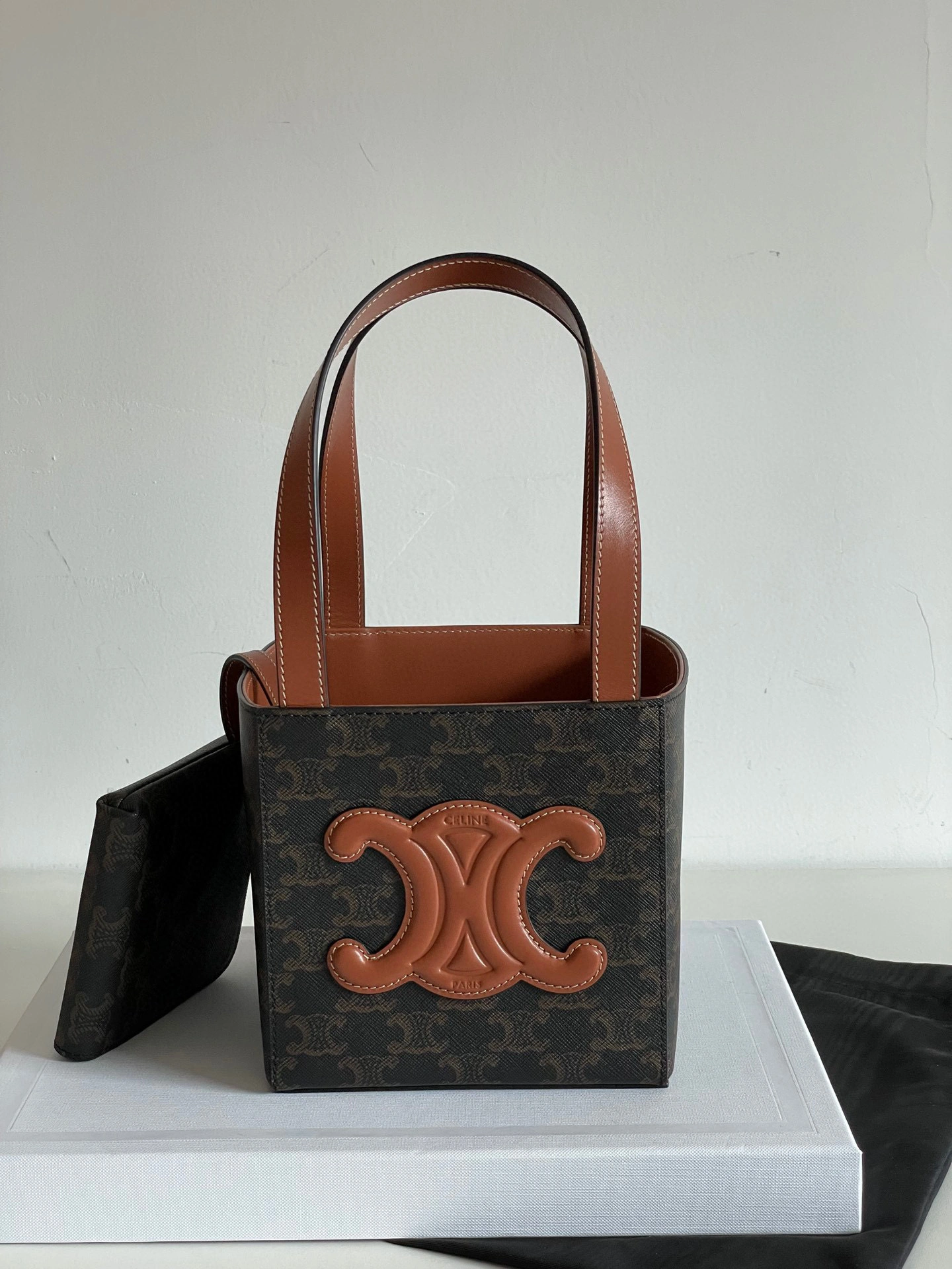 MOMO- high quality version 199202EIN-04LU item：B-B050J1903C