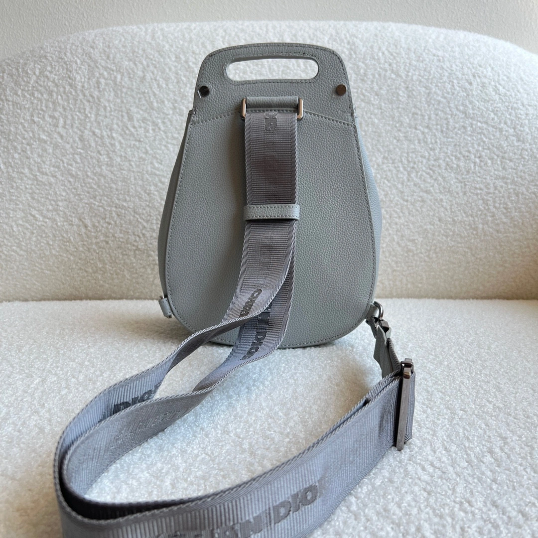 MOMO- high quality version 1ADBO022YMJ-H810 Gallop item：B-B063L0806C