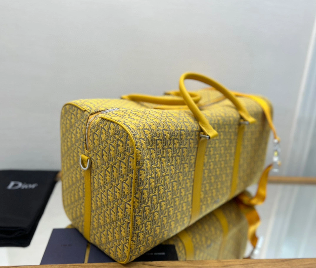 MOMO- high quality version 1ADDU115YKY-H20E Lingot 50 item：B-B331L2818C
