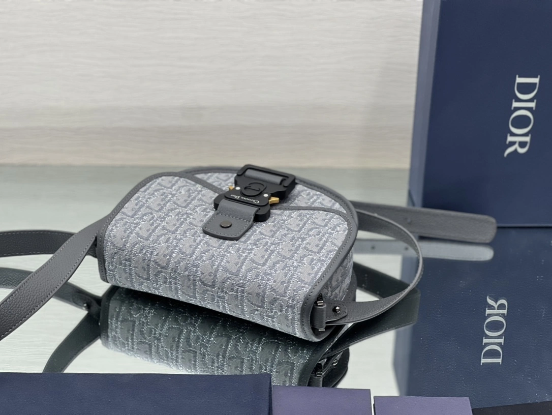 MOMO- high quality version 1ADPO033DOS-H30Q Gallop item：C-B109C1704C