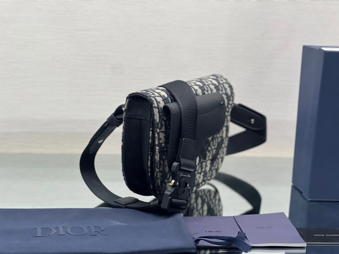 MOMO- high quality version 1ADPO044YKY-H27E item：C-B109A0908C