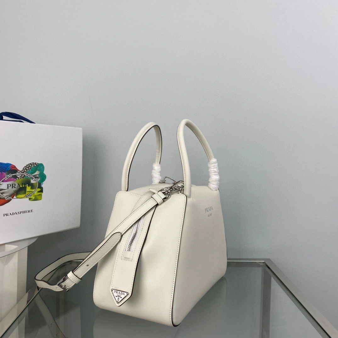 &MOMO- high quality version 1BA366_2DDJ_F0009_V_OOO calfskin item：B-B063J2110C
