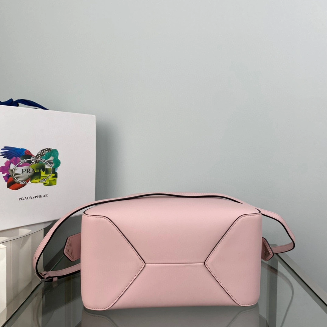 MOMO- high quality version 1BA366_2DDJ_F0E18_V_OOO calfskin item：B-B063J2109C