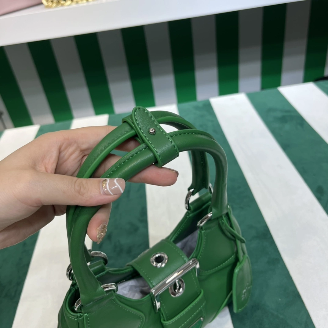 MOMO- high quality version 1BA381_2DYI_F0458_V_OOM Moon Bag item：C-B000D0419C