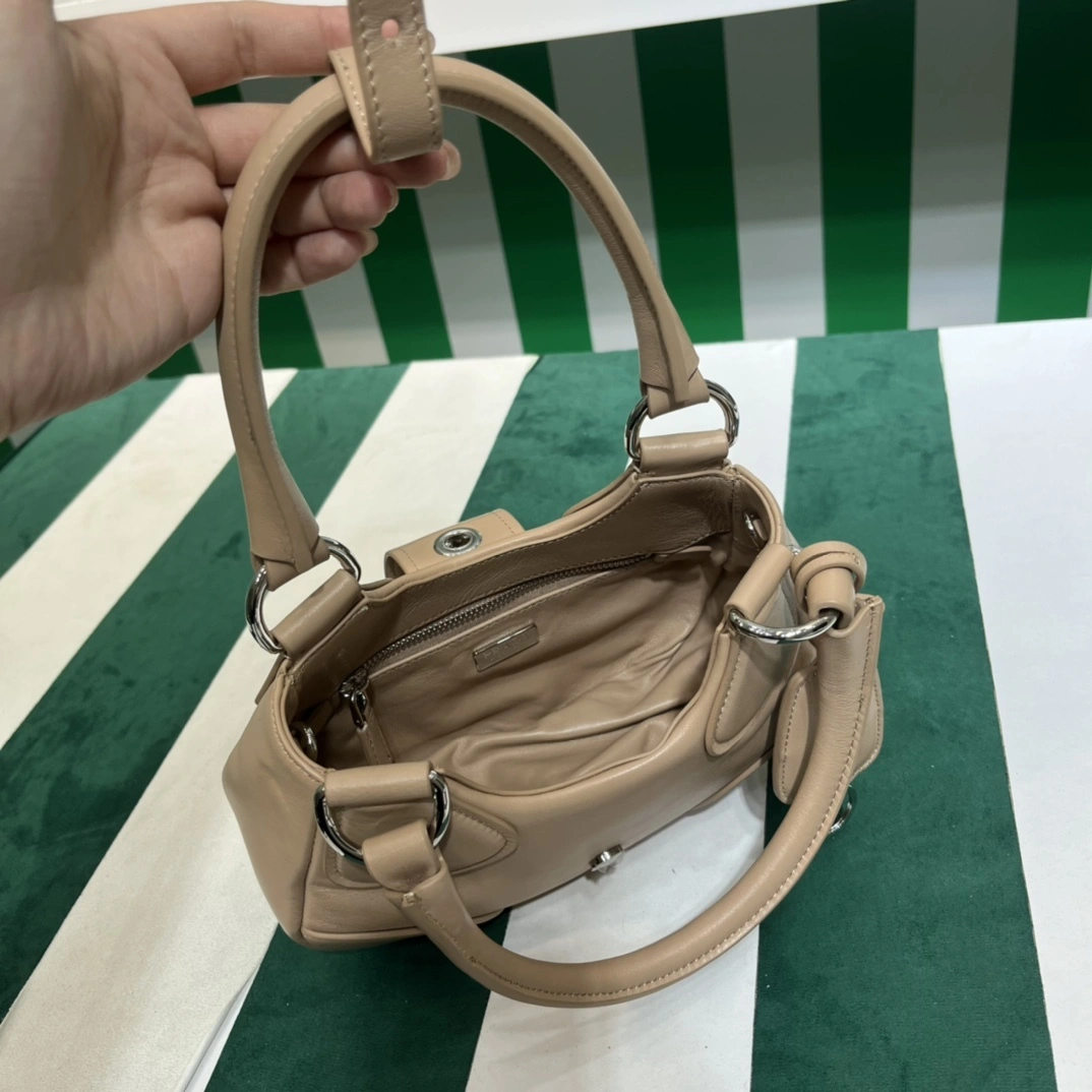 MOMO- high quality version 1BA381_2DYI_F098L_V_OOM Moon Bag item：C-B000D0415C