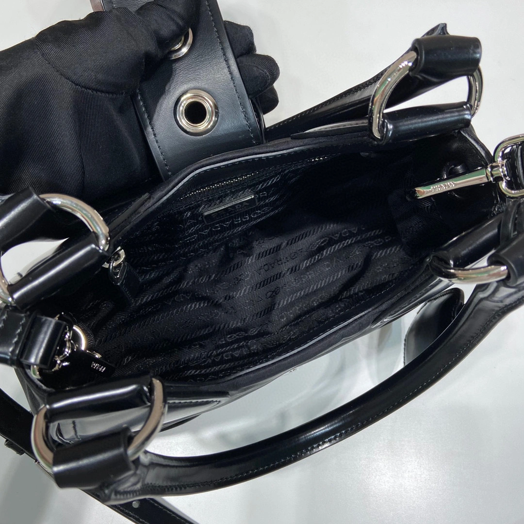 MOMO- high quality version 1BA381_R789_F0002_V_OOM Moon nylon item：B-B000K2706C