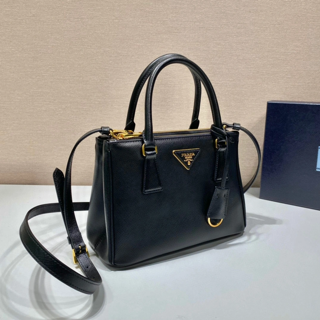 MOMO- high quality version 1BA896-NZV-F0002 cowhide item：B-B000K2715C