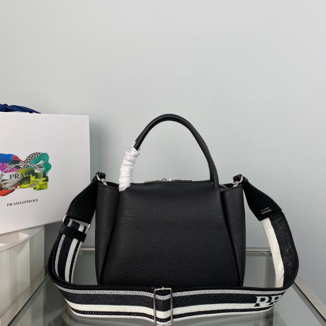 MOMO- high quality version 1BC145_2DKV_F0002_V_3OO cowhide item：B-B063K0919C