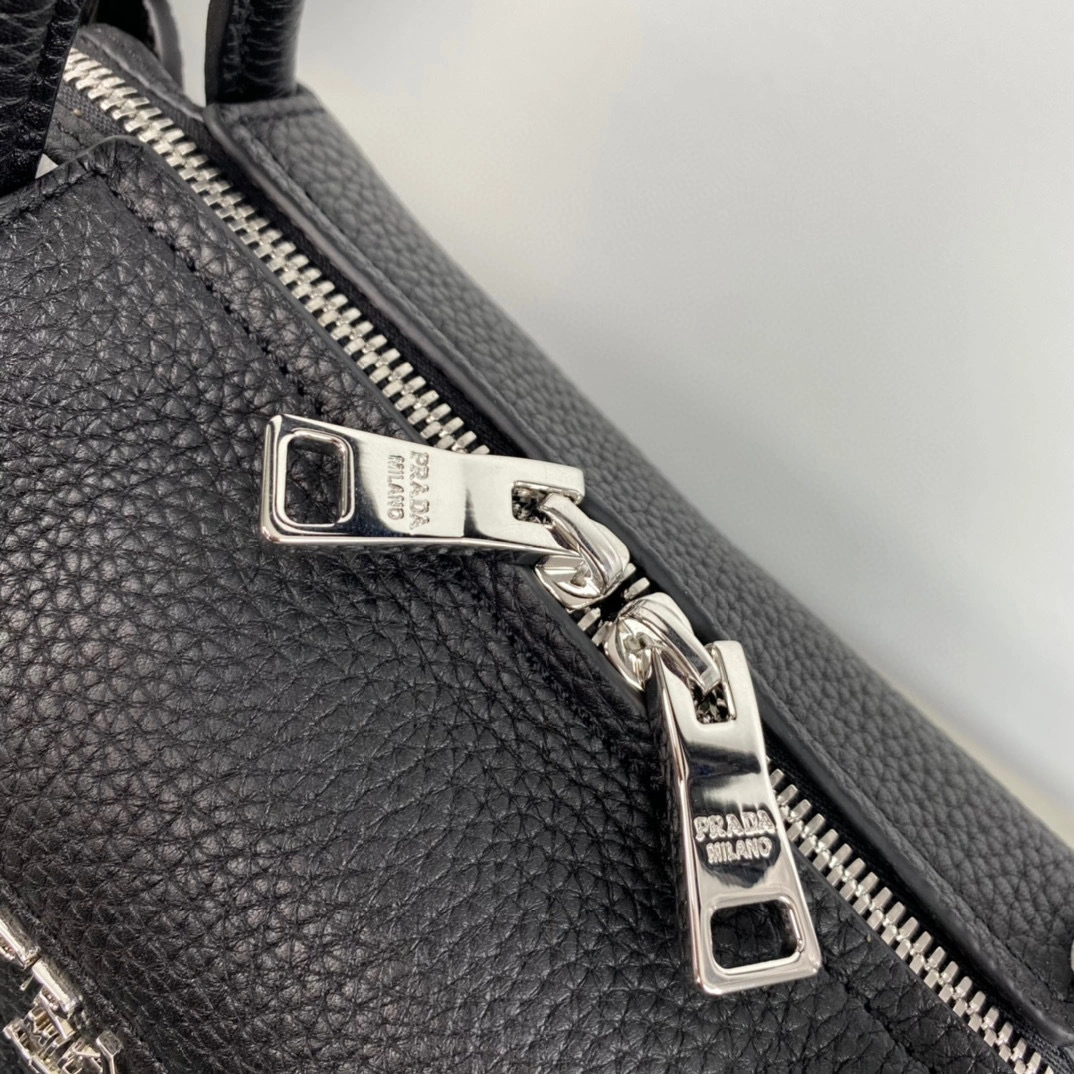 MOMO- high quality version 1BC145_2DKV_F0002_V_3OO cowhide item：B-B063K0919C