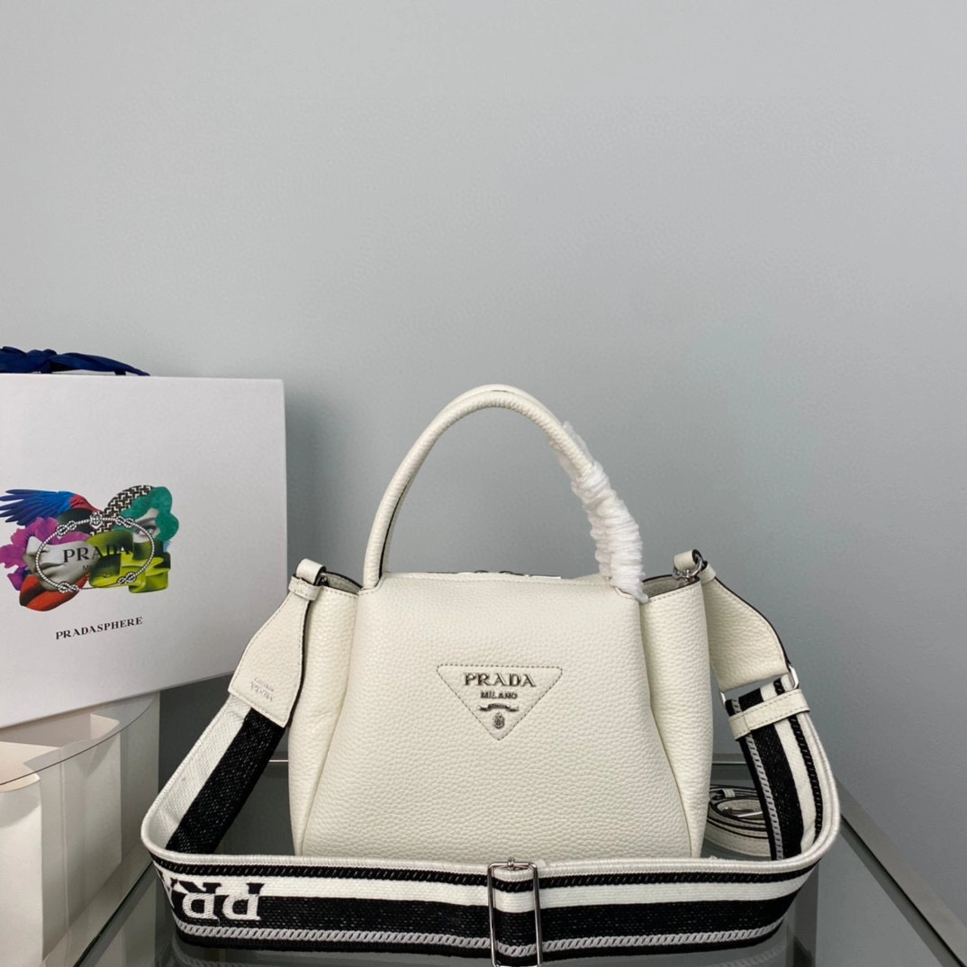 MOMO- high quality version 1BC145_2DKV_F0009_V_3OO cowhide item：B-B063K0920C