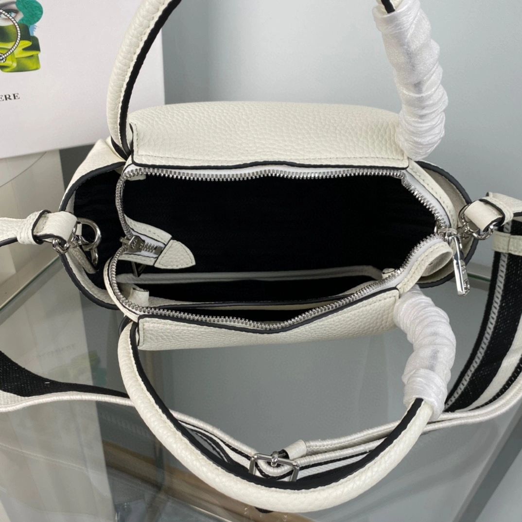 MOMO- high quality version 1BC145_2DKV_F0009_V_3OO cowhide item：B-B063K0920C