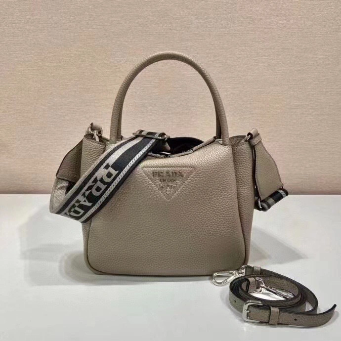 MOMO- high quality version 1BC145_2DKV_F0572_V_3OO cowhide item：B-B164K0918C