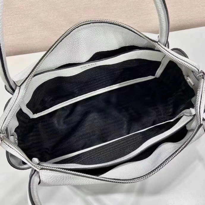 MOMO- high quality version 1BC170_2DKV_F0009_V_3OO cowhide item：B-B164I2209C