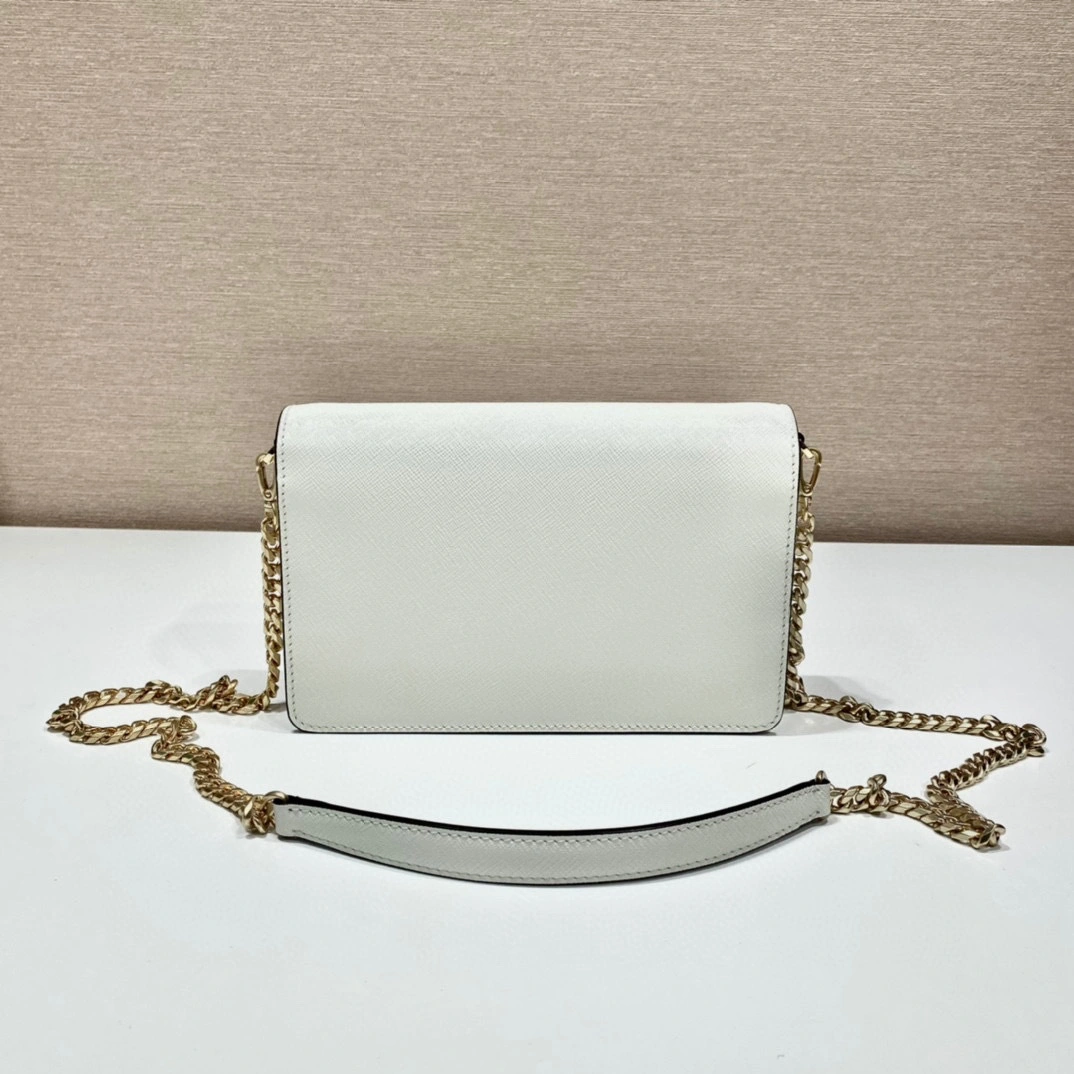 &MOMO- high quality version 1BD318_NZV_F0009_V_CTO item：B-B563J2308C
