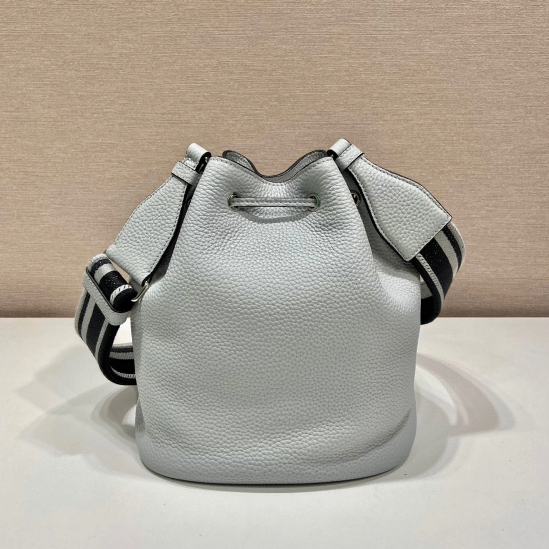 MOMO- high quality version 1BE060_2DKV_F010I_V_3OO cowhide item：B-B050L3020C