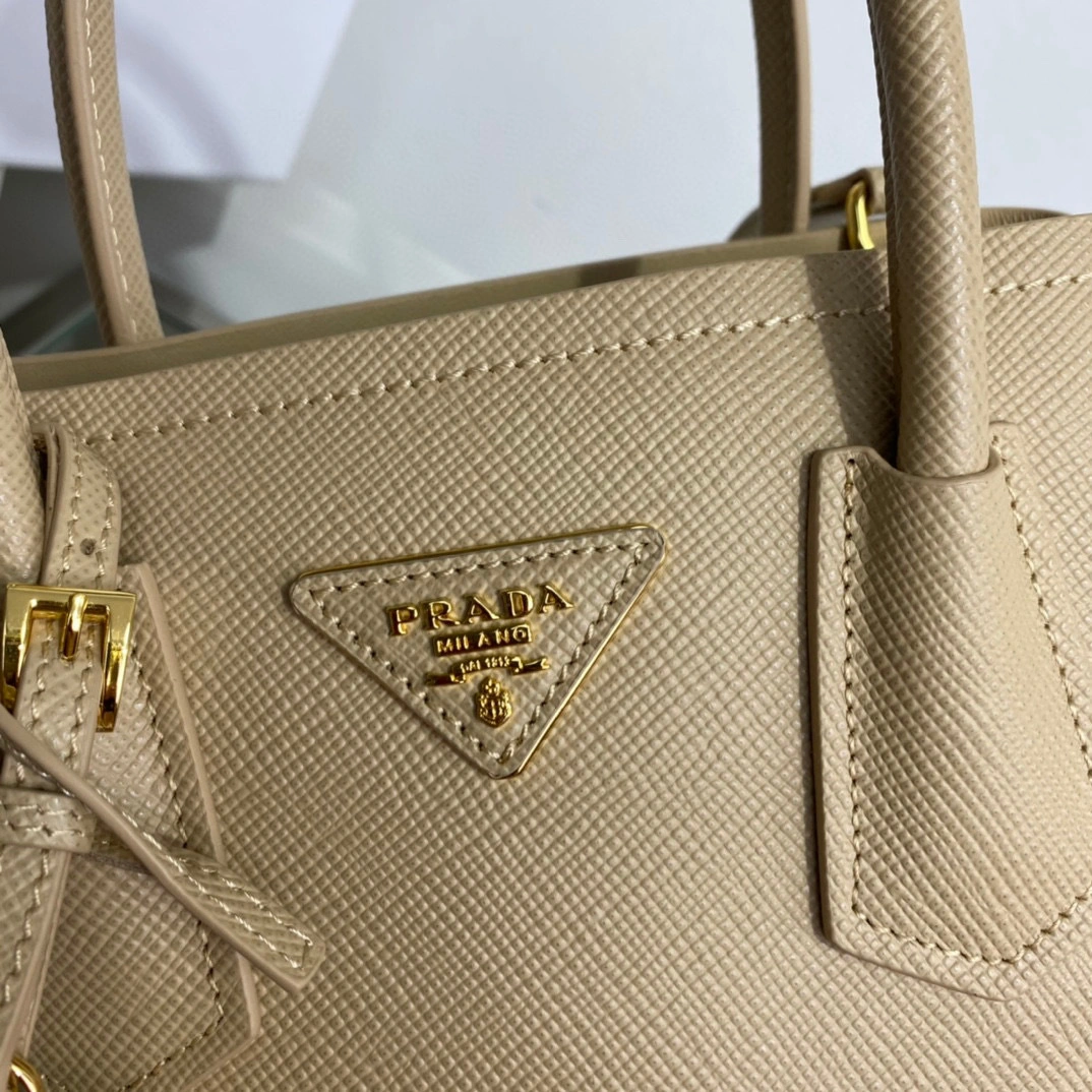 MOMO- high quality version 1BG443_2A4A_F0036_V_XOO 2022 cowhide item：B-B063I2207C