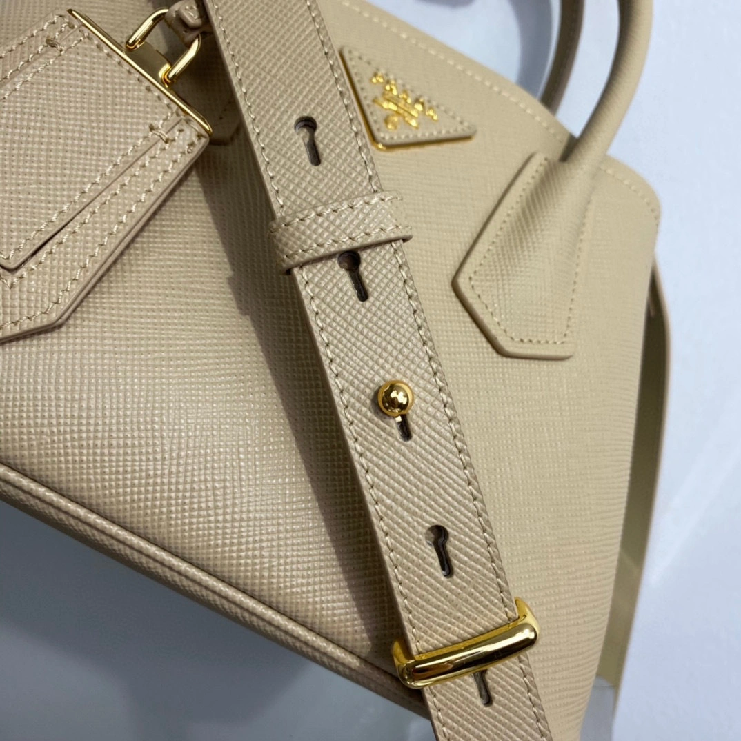 MOMO- high quality version 1BG443_2A4A_F0036_V_XOO 2022 cowhide item：B-B063I2207C