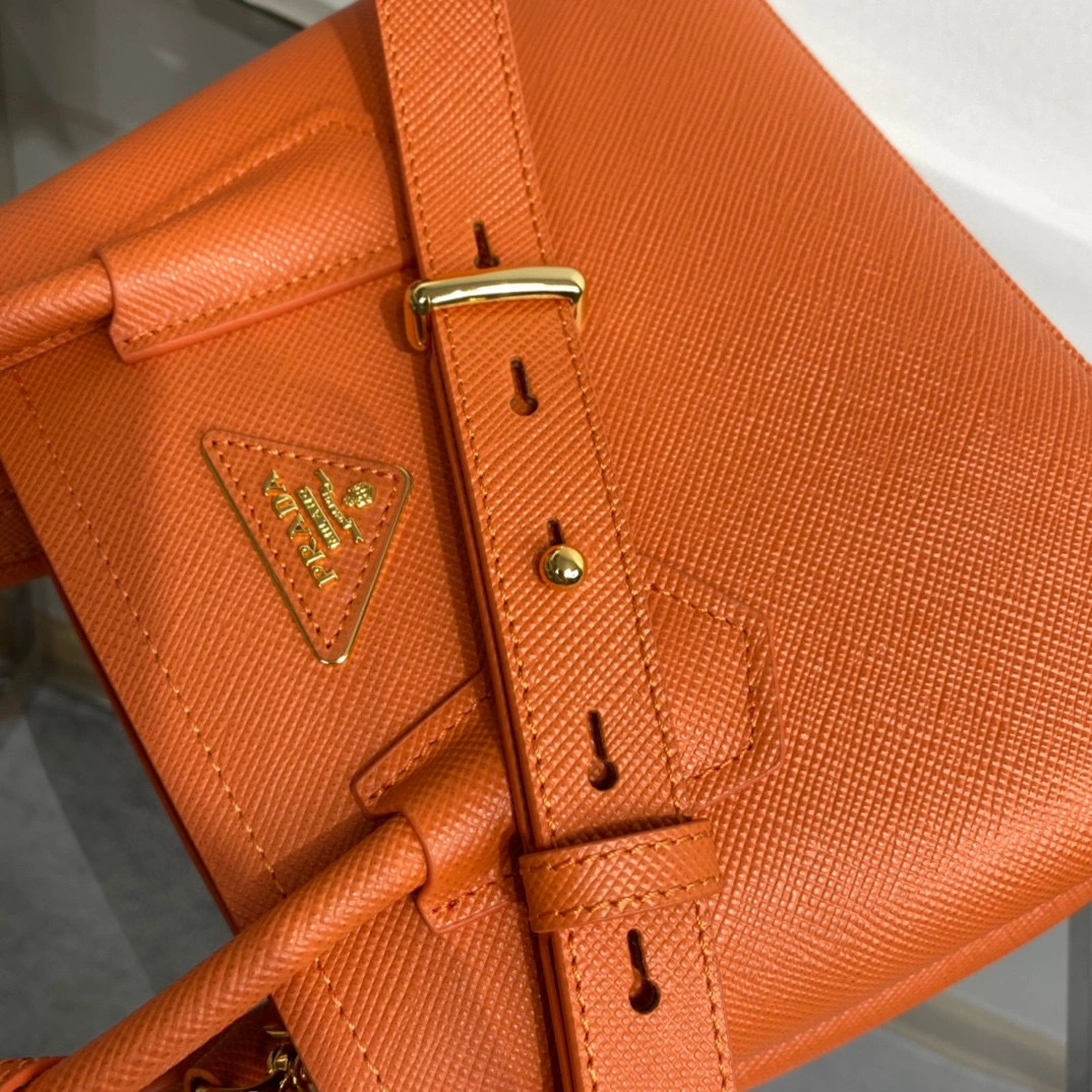 MOMO- high quality version 1BG443_2A4A_F0049_V_XOO 2022 cowhide item：B-B063I2208C