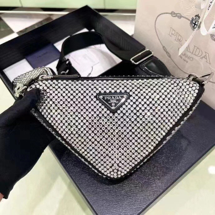 MOMO- high quality version 1BH190_VF9O_2AWLF_0_T7O item：B-B164K0702C