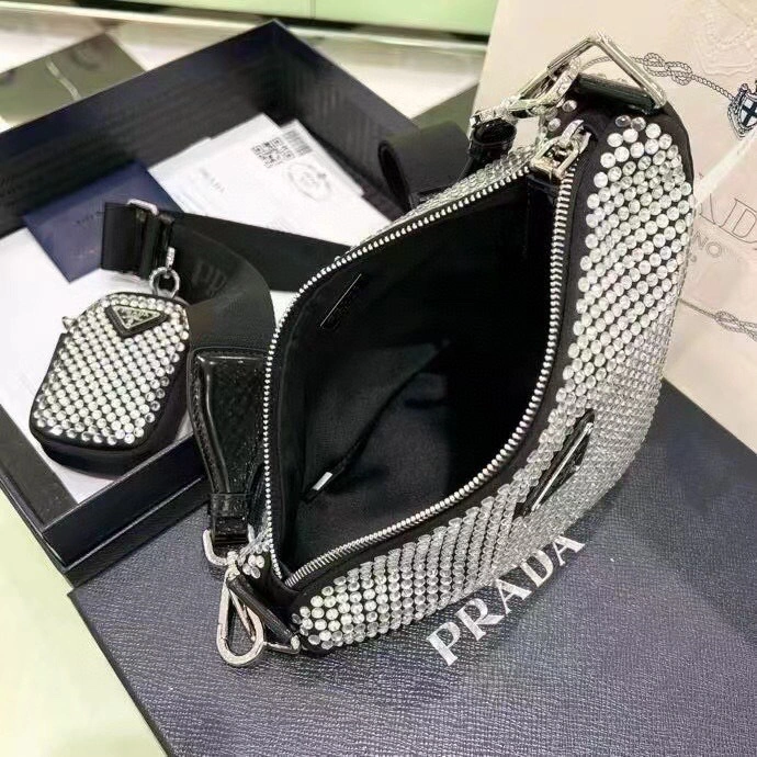MOMO- high quality version 1BH190_VF9O_2AWLF_0_T7O item：B-B164K0702C