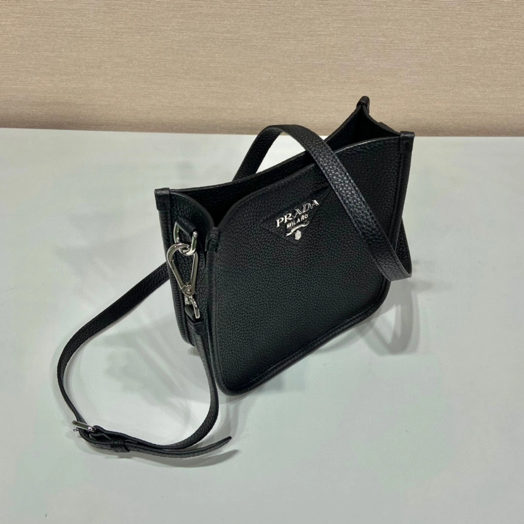 MOMO- high quality version 1BH191_2DKV_F0002_V_3OO tote item：B-B050L3018C