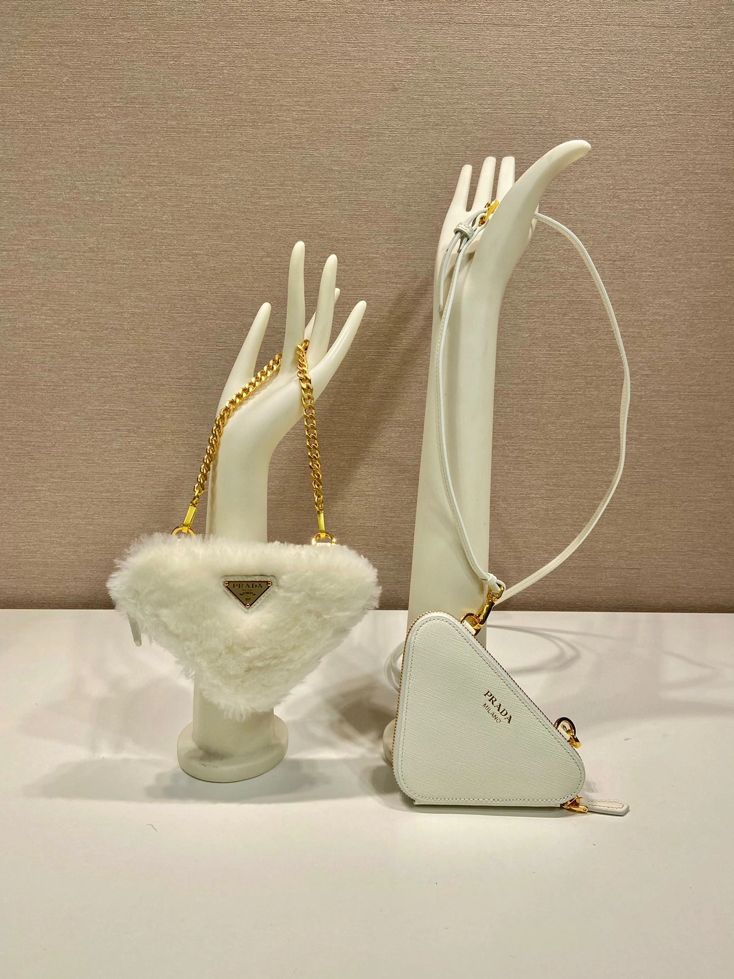 MOMO- high quality version 1NR015_2ECY_F0009 item：C-B563A1309C