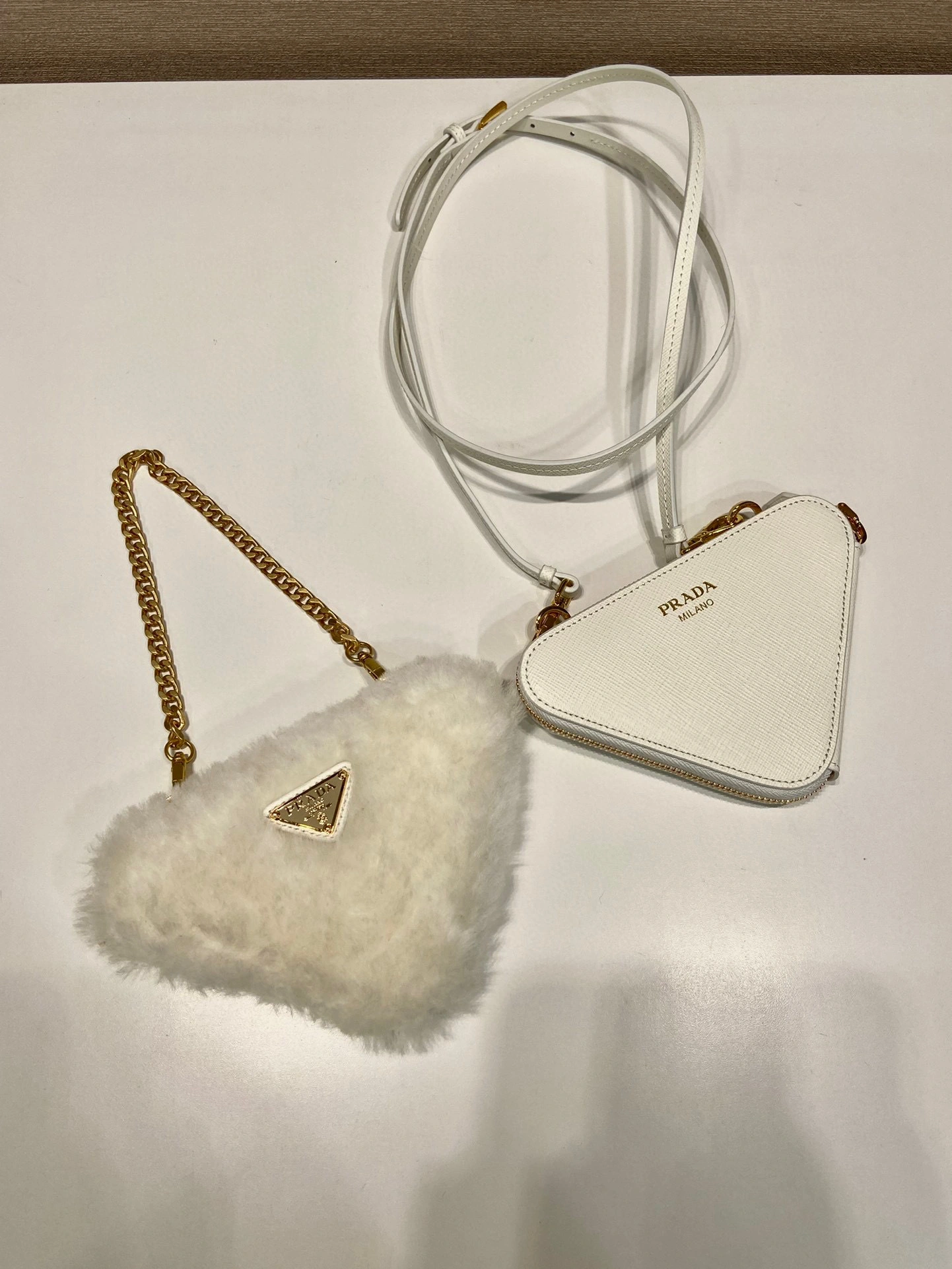 MOMO- high quality version 1NR015_2ECY_F0009 item：C-B563A1309C