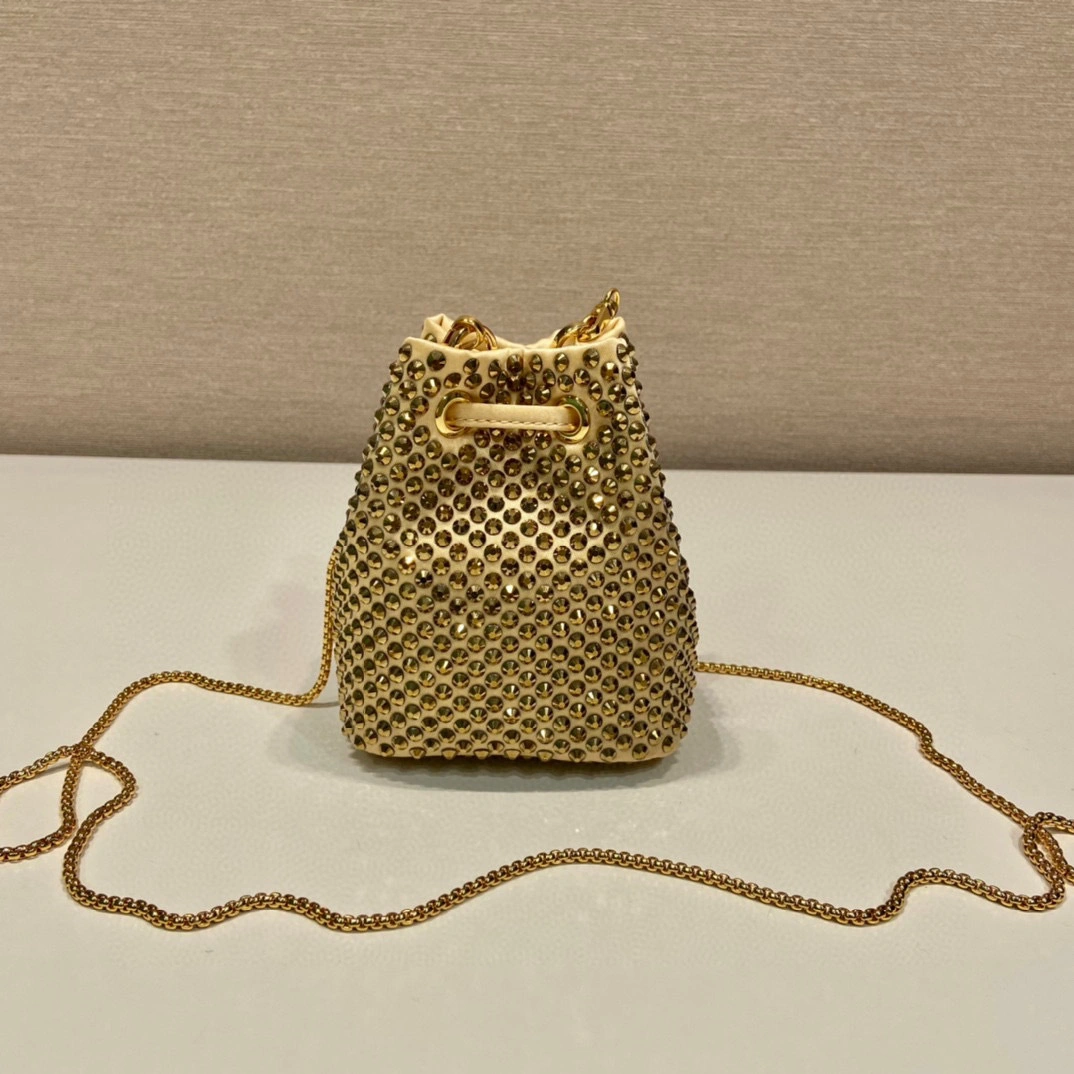 MOMO- high quality version 1NR016_2AWL_F0522 mini item：C-B563A1315C