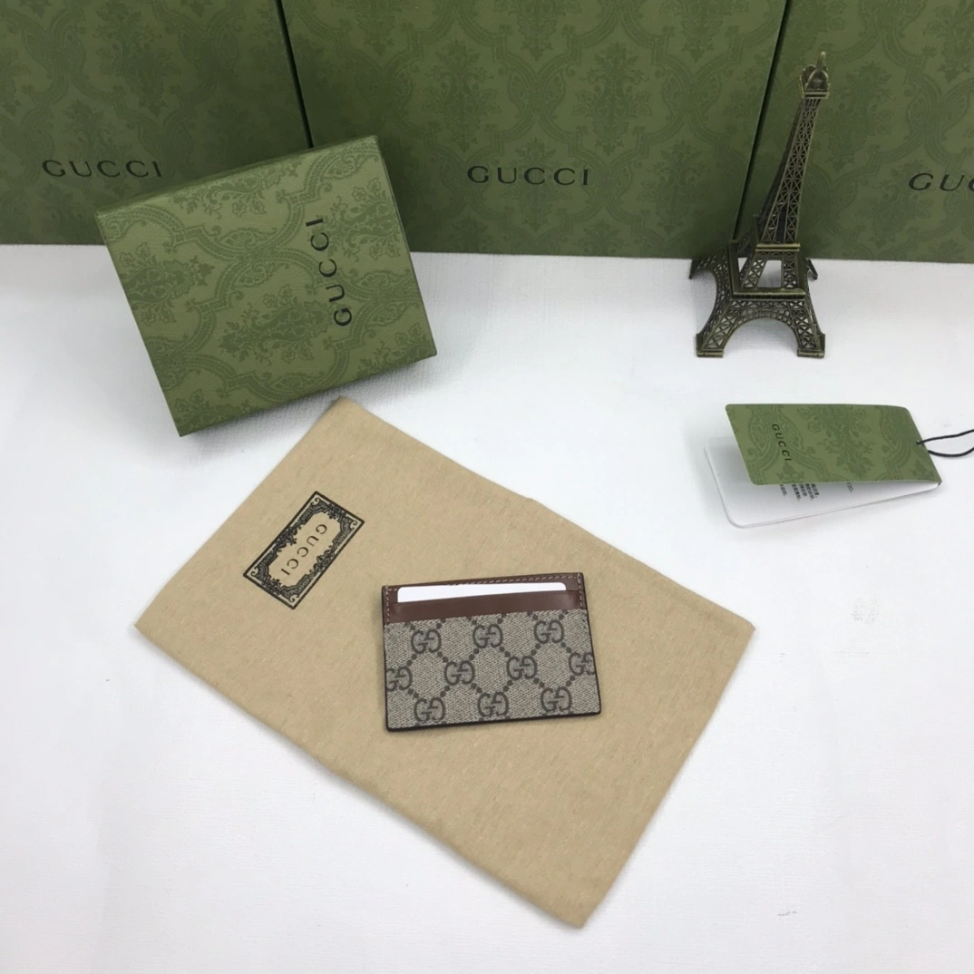 &MOMO- high quality version 233166-KLQH0-8526 item：C-B000C2217C