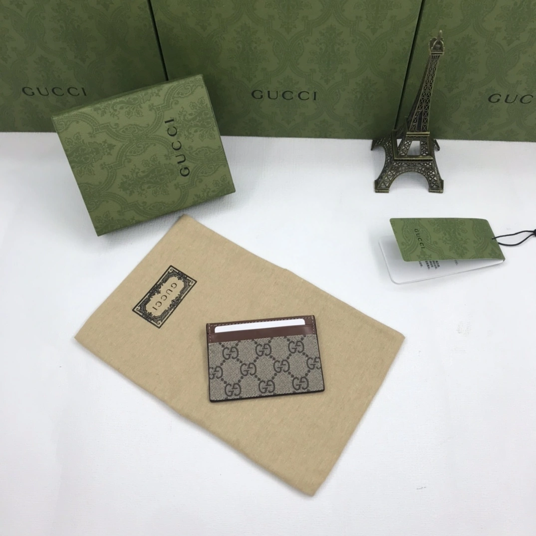 &MOMO- high quality version 233166-KLQH0-8526 item：C-B000C2217C