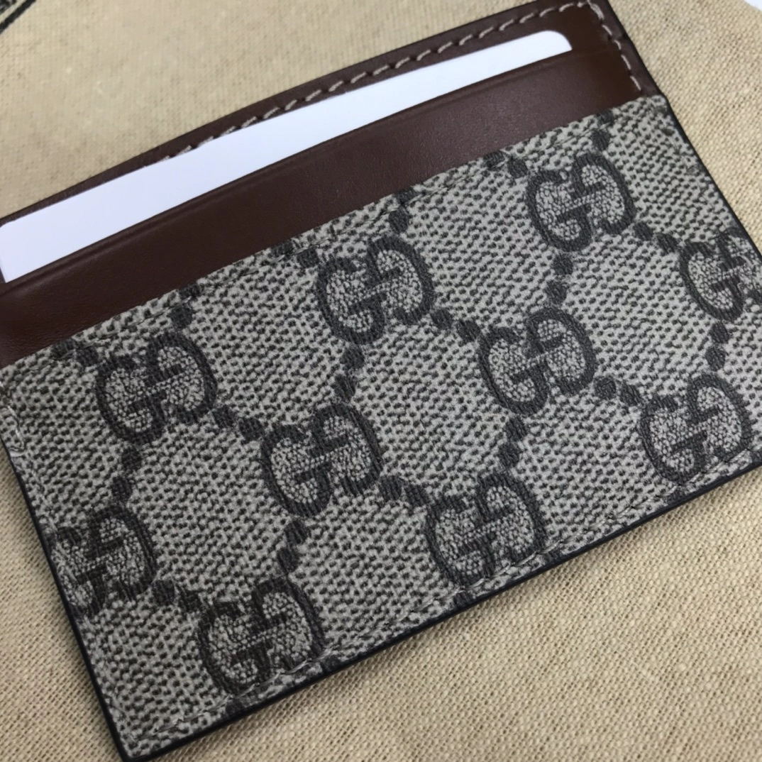 &MOMO- high quality version 233166-KLQH0-8526 item：C-B000C2217C