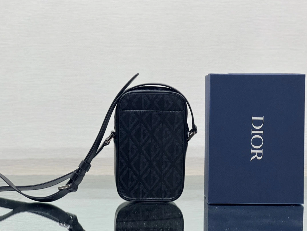 MOMO- high quality version 2ESCA415CDP-H43E Hit the Road item：C-B050A0413C