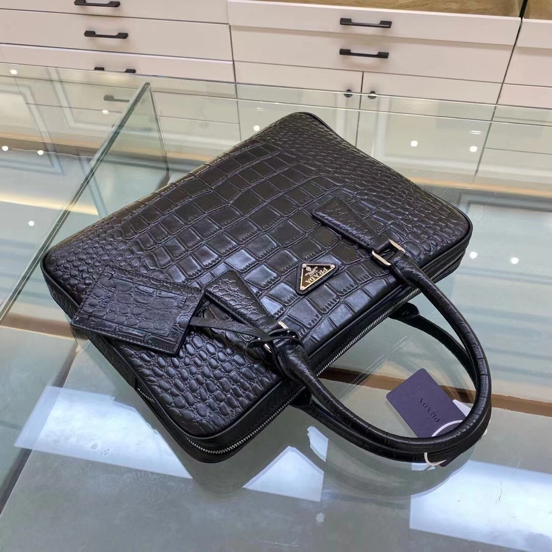 MOMO- high quality version 2VE368_ULC_F0002_V_OOO sheephide item：B-B164J2107C