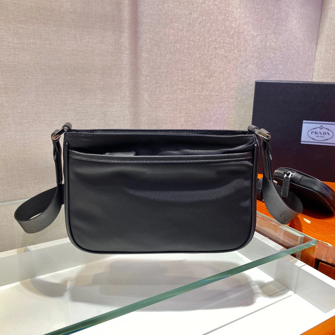 &MOMO- high quality version 2VH133-2DMH-F0002-V-OOO item：B-B109K2711C