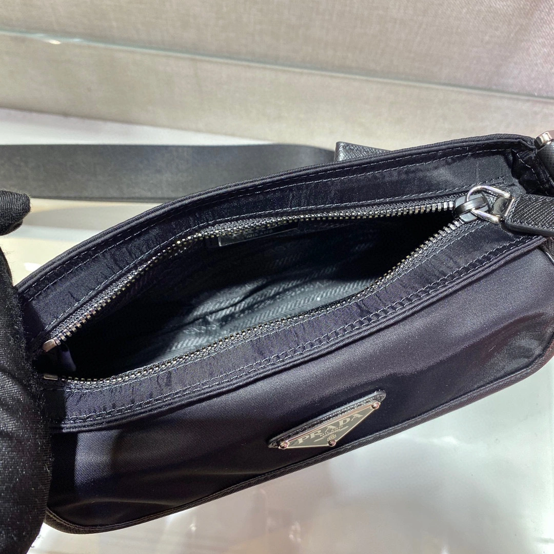 &MOMO- high quality version 2VH133-2DMH-F0002-V-OOO item：B-B109K2711C