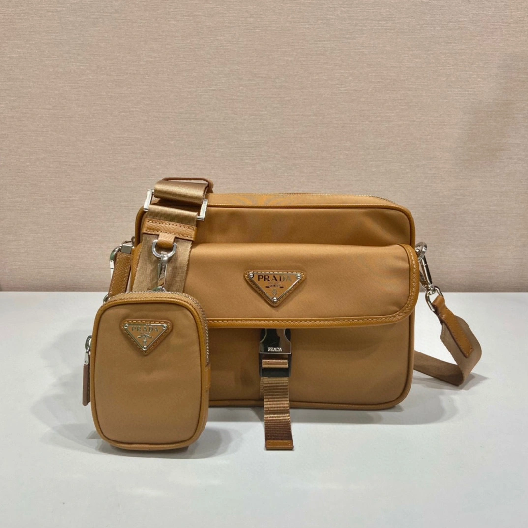 MOMO- high quality version 2VH133_2DMH_F0005_V_XMP nylon item：B-B564K2712C