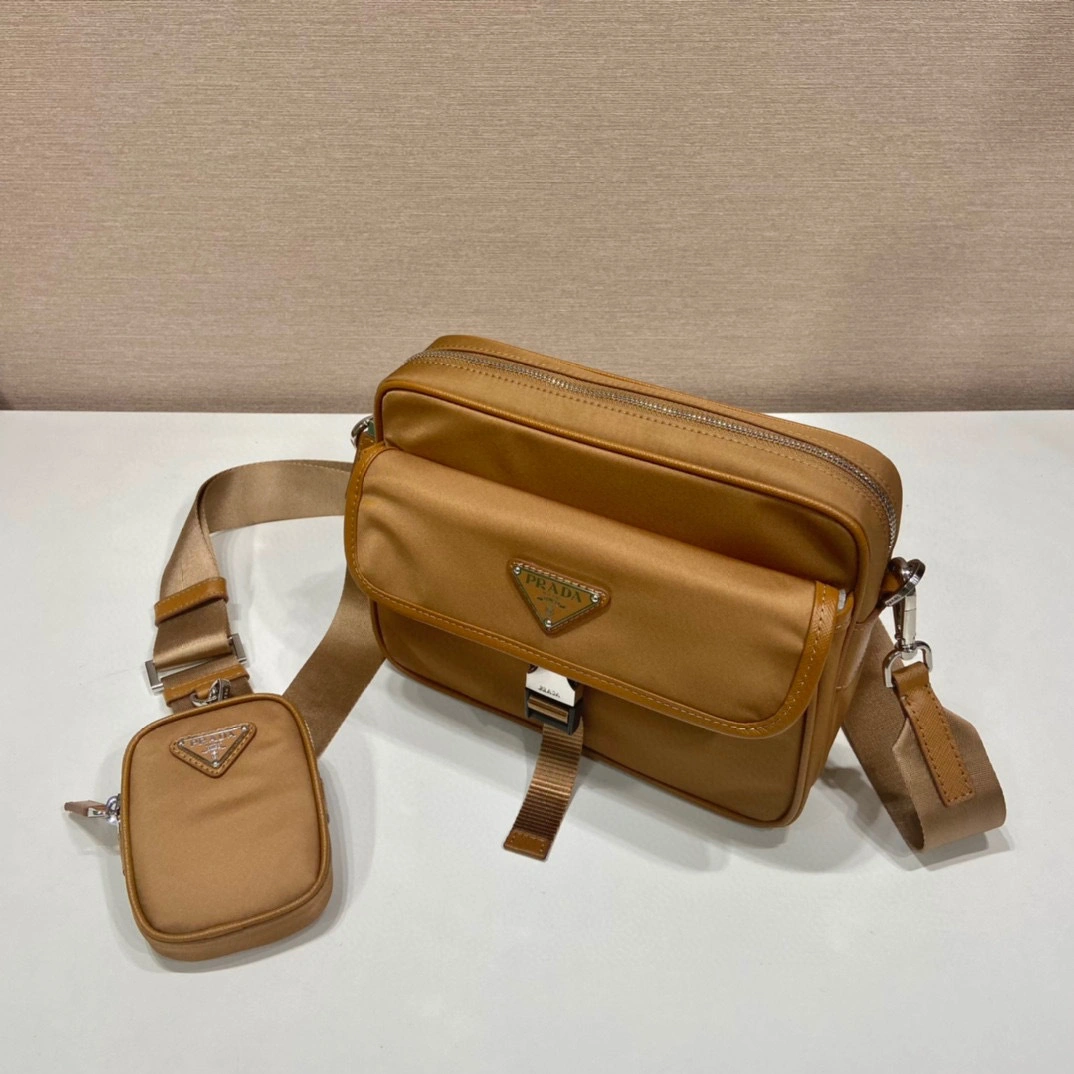 MOMO- high quality version 2VH133_2DMH_F0005_V_XMP nylon item：B-B564K2712C