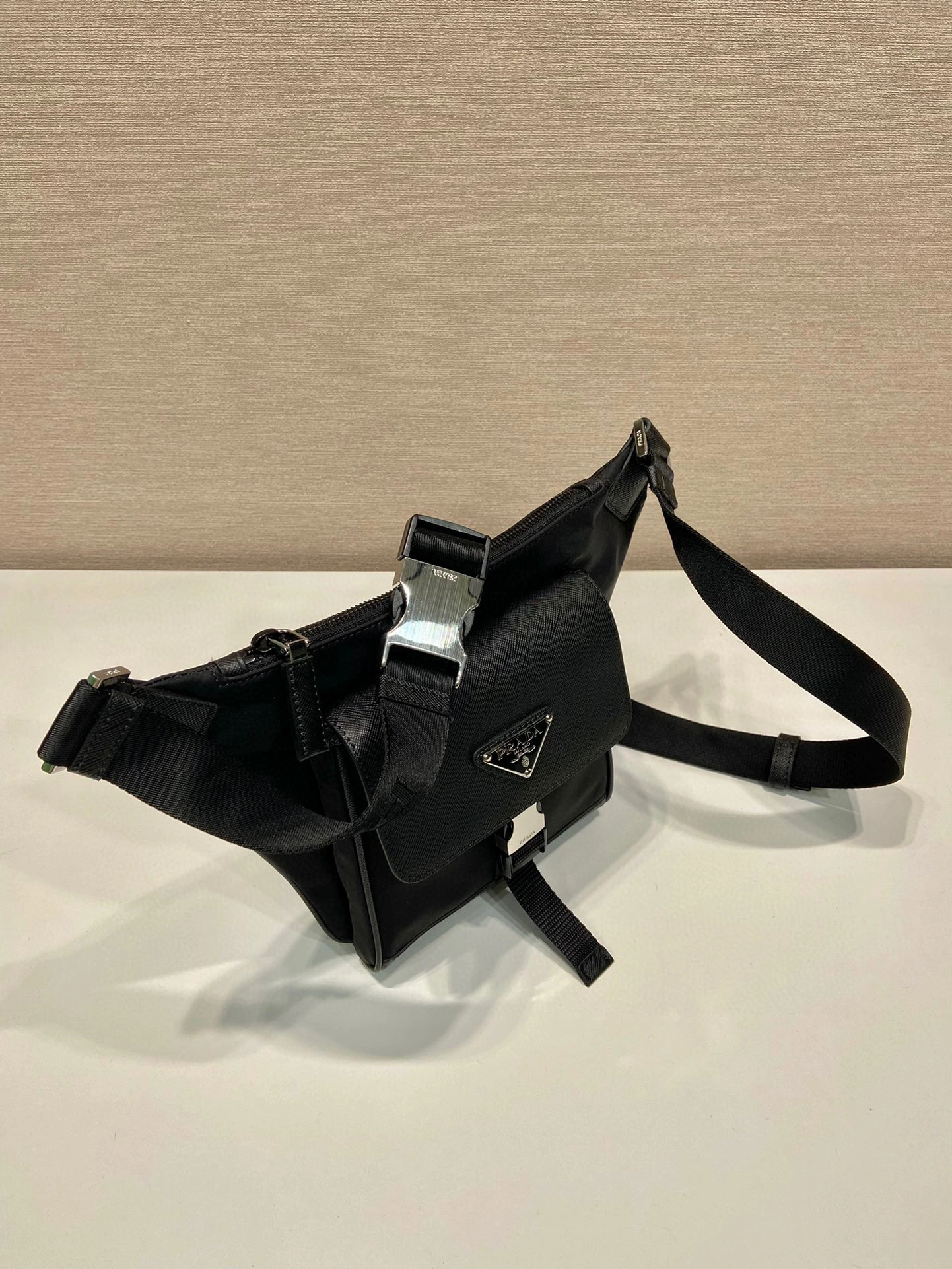 &MOMO- high quality version 2VH160_2DMH_F0002_V_OOO Re-Nylon item：C-B563A1323C