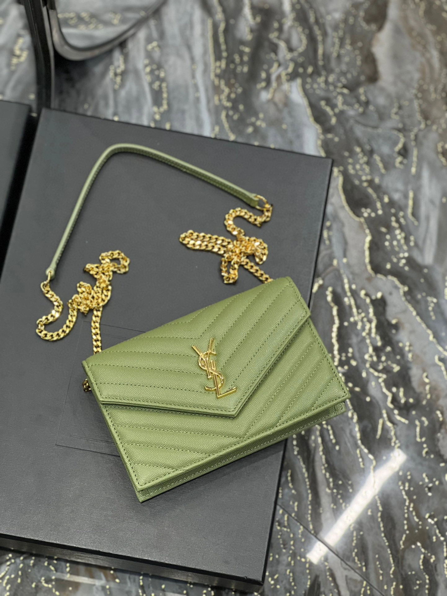 MOMO- high quality version 393953-BOW01-3316 woc cowhide item：B-B597I0928C