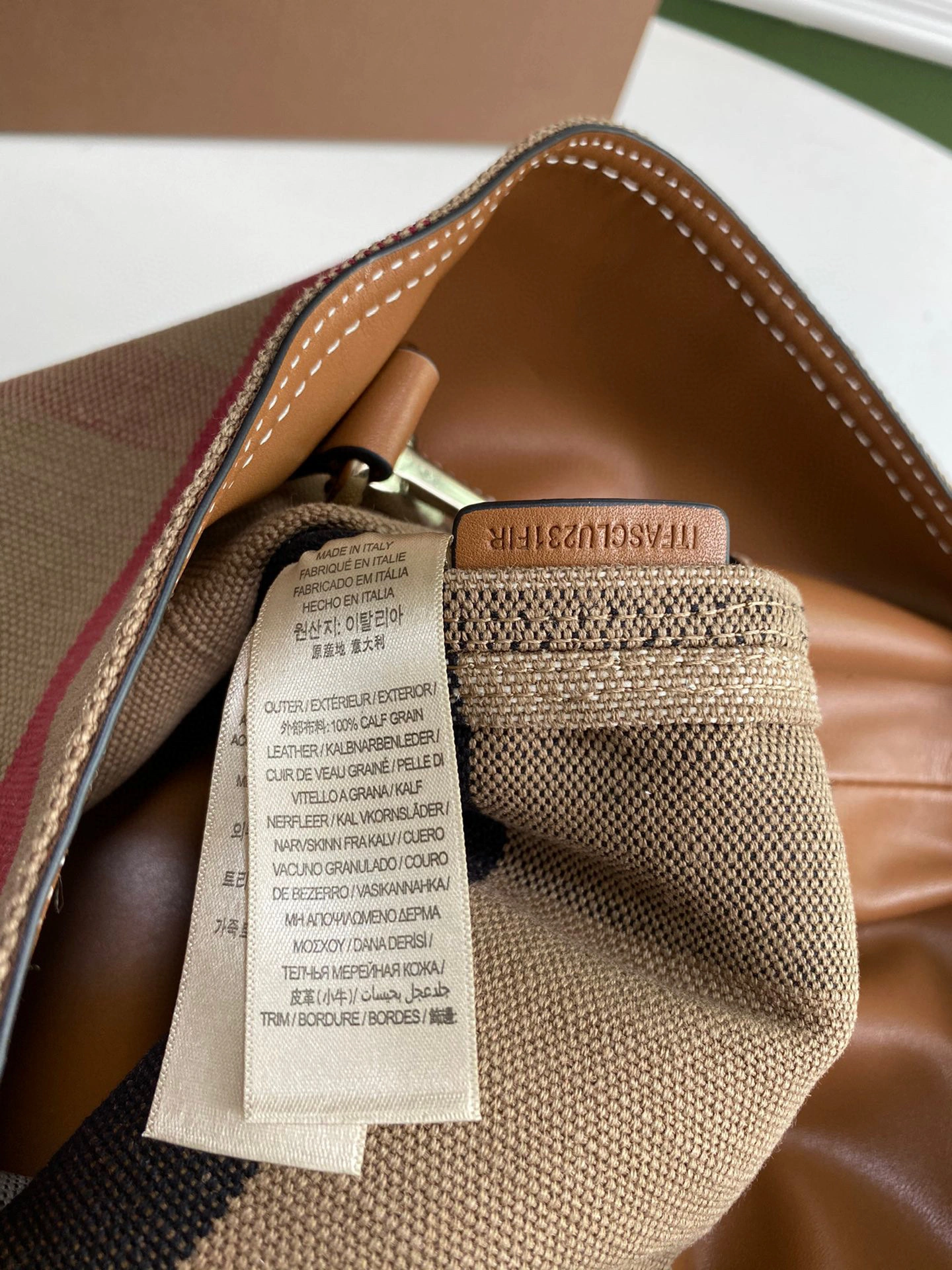 MOMO- high quality version 39457261 Hobo item：c-B000A1205C