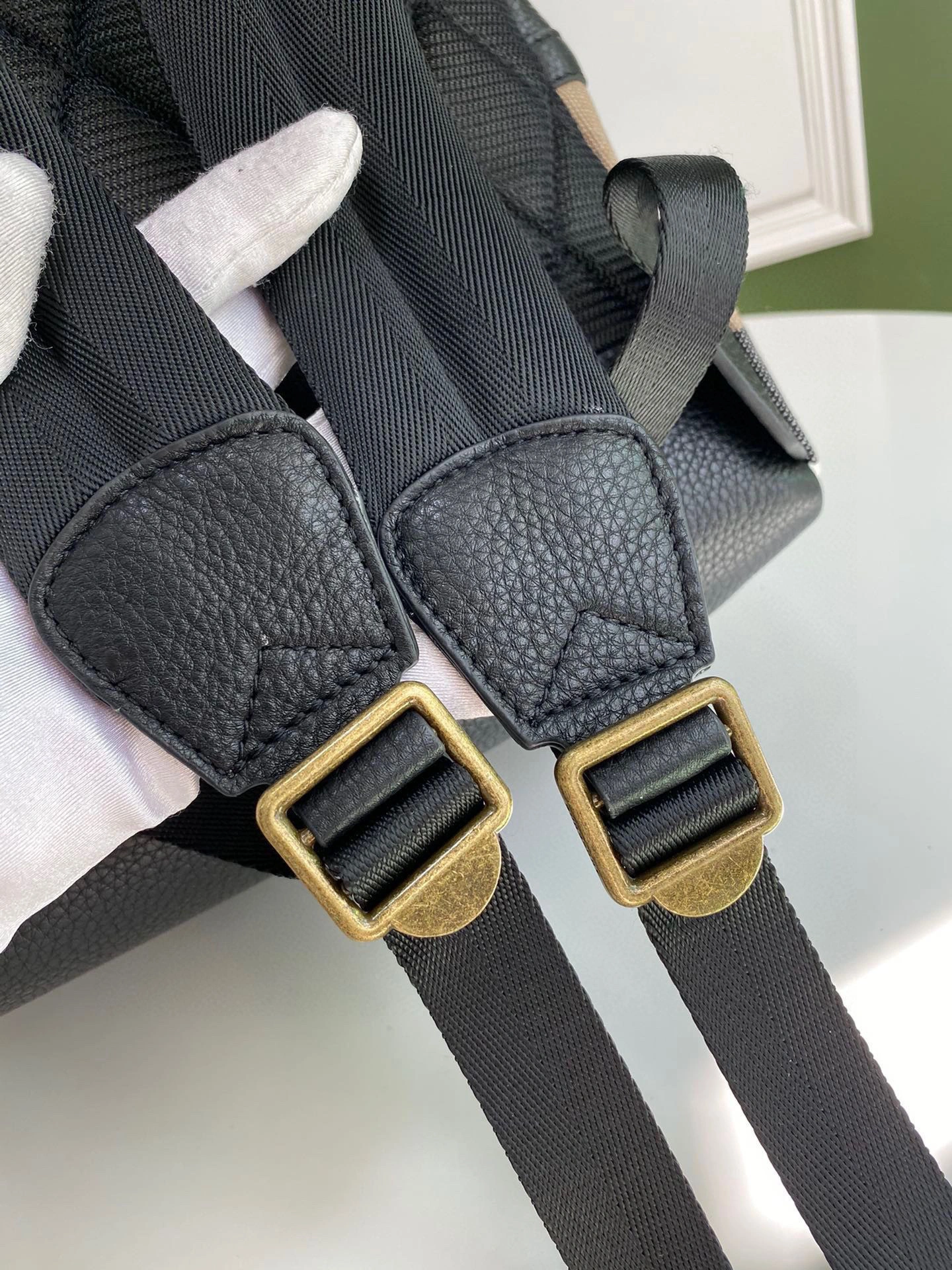 MOMO- high quality version 40333971 Canvas cowhide item：C-B000A1122C