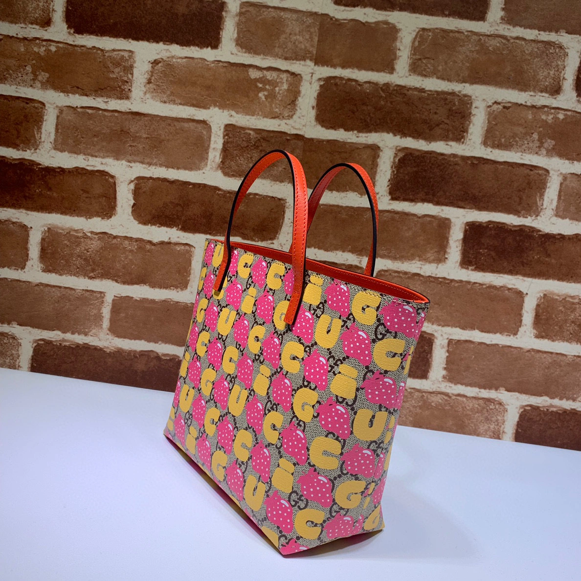 MOMO- high quality version 410812-939AN-8687 item：C-B063A1404C