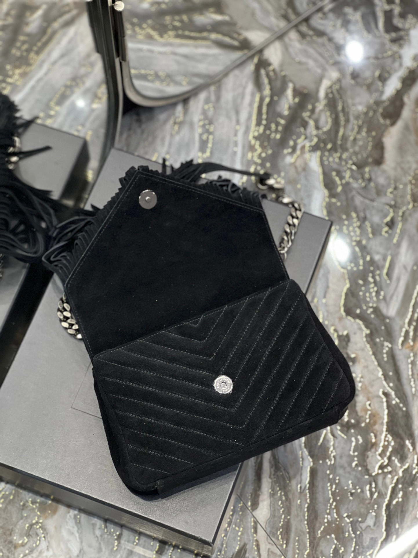 &MOMO- high quality version 531705-0U0I4-1000 Monogram college item：B-B597I0617C