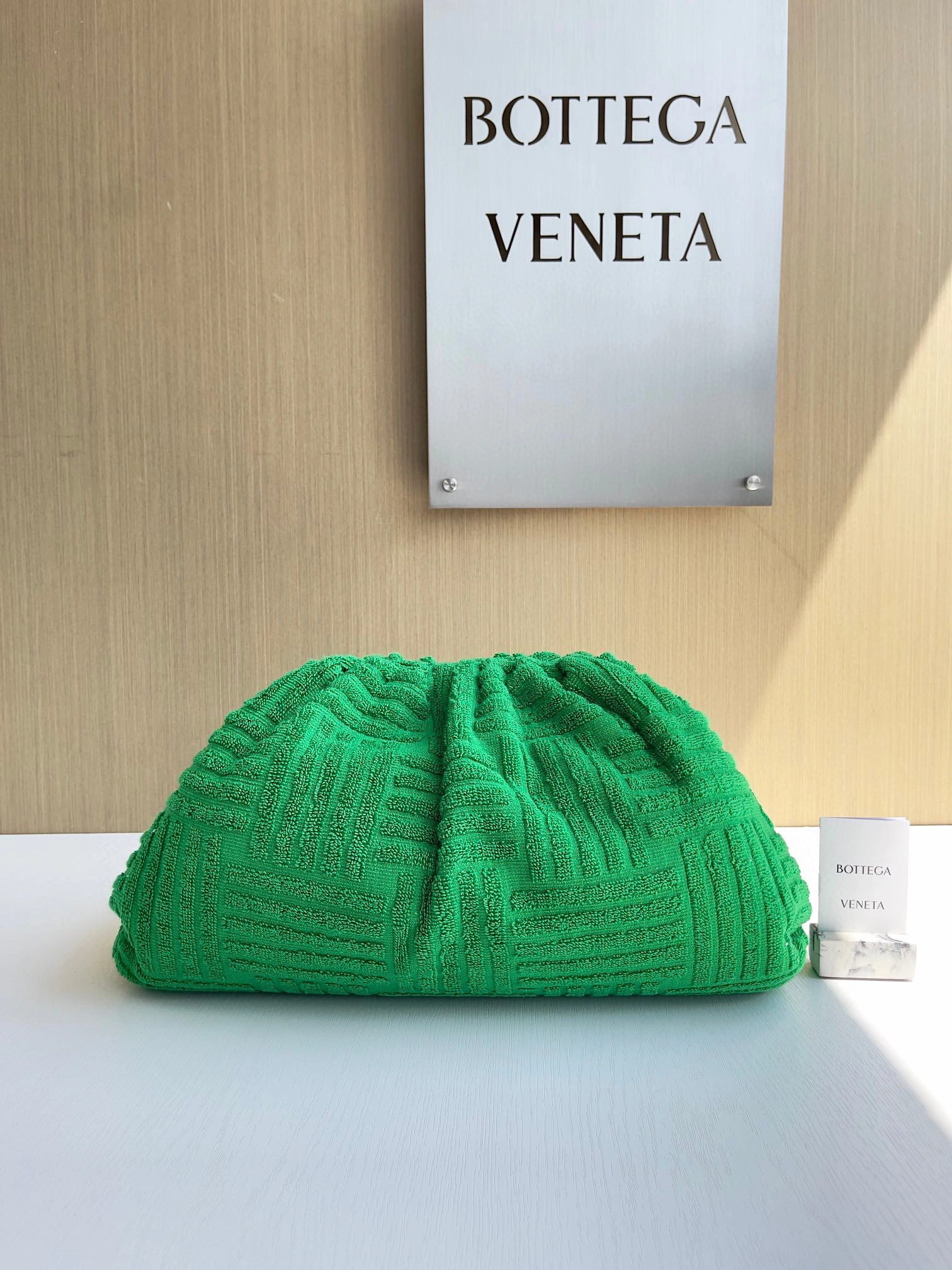 MOMO- high quality version 576227-V0HP0-3714 POUCH item：B-B009H0312C