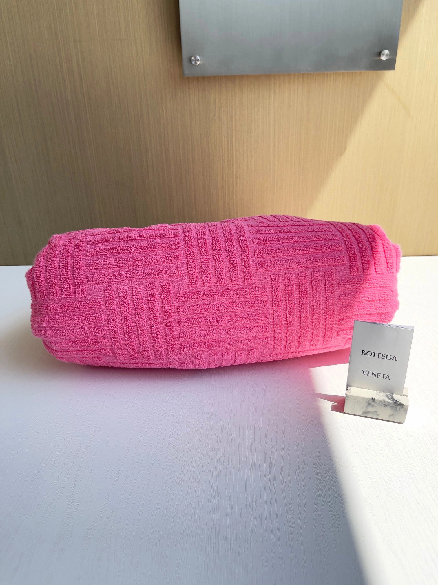 MOMO- high quality version 576227-V0HP0-5618 POUCH item：B-B009H0313C
